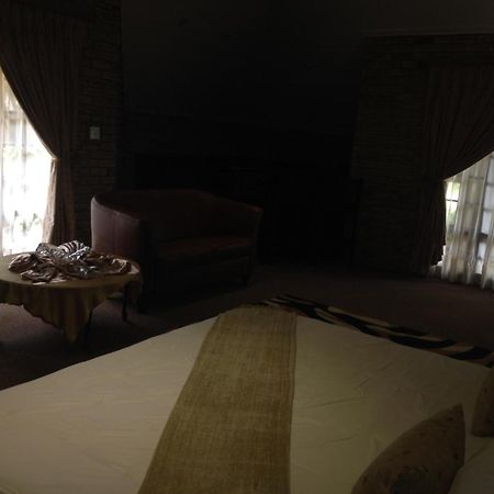 The Waterfront Country Lodge Vaalview Kamer foto