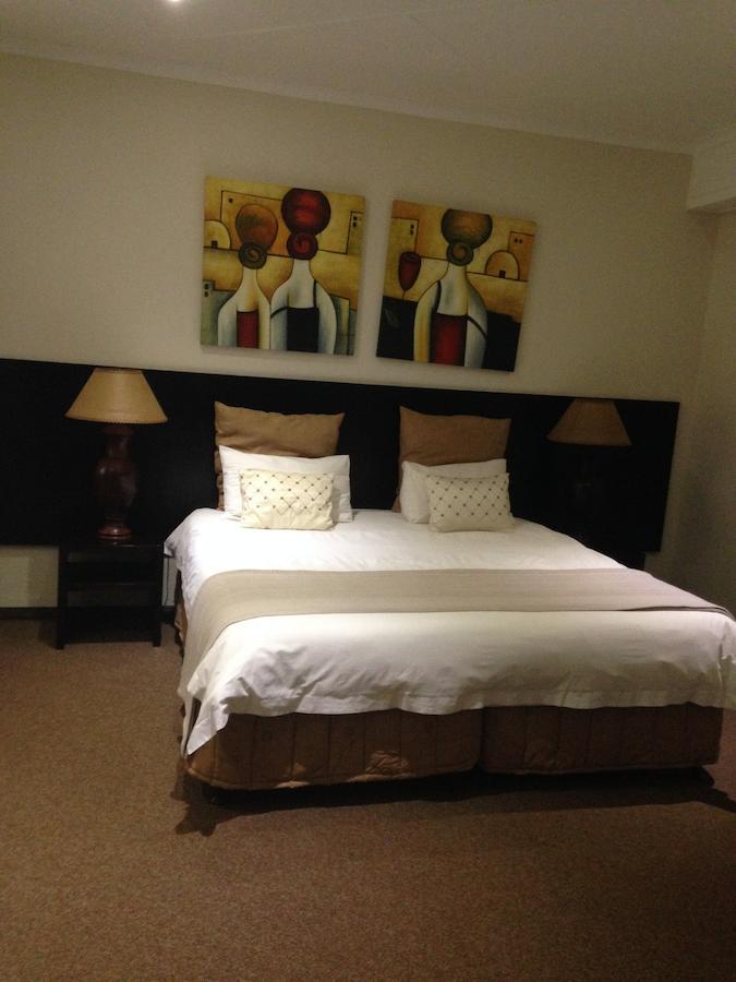 The Waterfront Country Lodge Vaalview Kamer foto