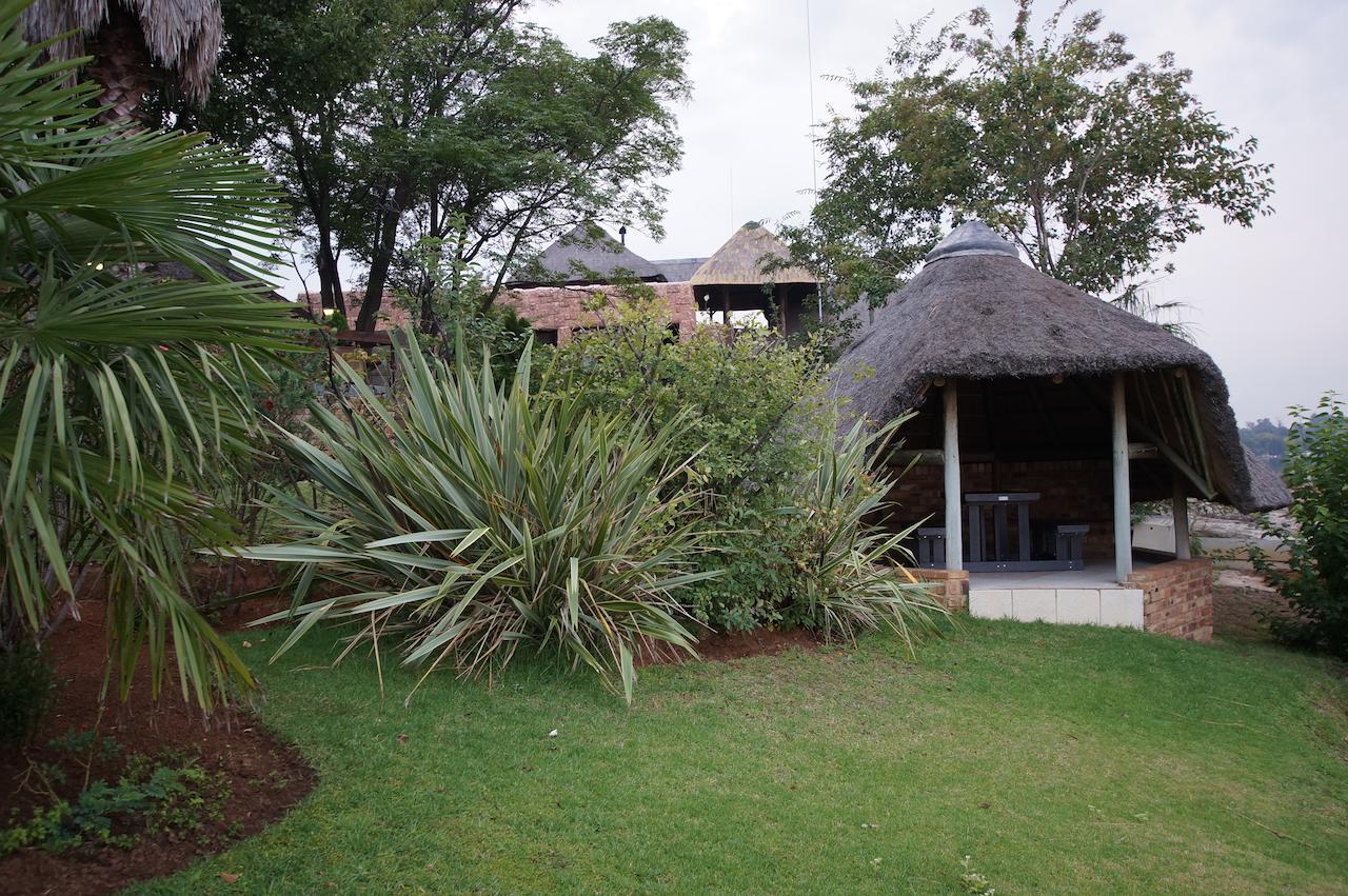 The Waterfront Country Lodge Vaalview Buitenkant foto